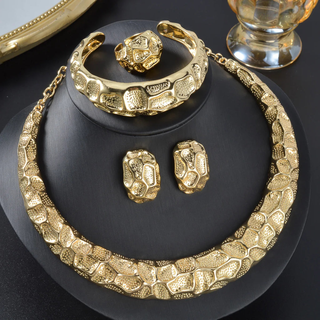 Dubai Luxury Textured Collar 4-Piece Jewelry Set