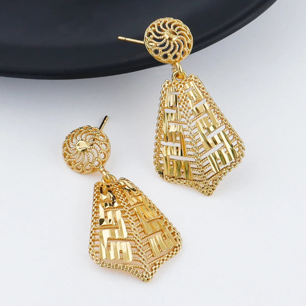 The Olympian Maze: 18K Gold-Plated Structured Motif Set