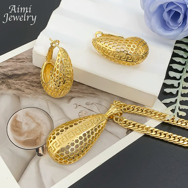 Simple Daily Wear Gold Plated Jewelry Set Luxury Exquisite Earrings Necklace Pendant with Chain Party Dubai Bridal Wedding Gifts