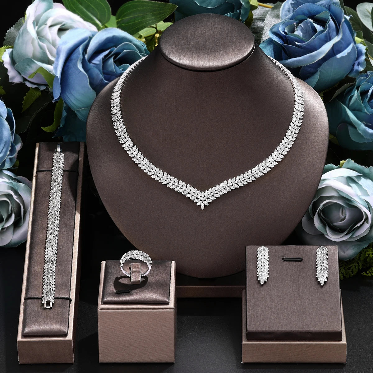 The Imperial Riviera: 4-Piece Dubai V-Contour Diamond Bridal Set