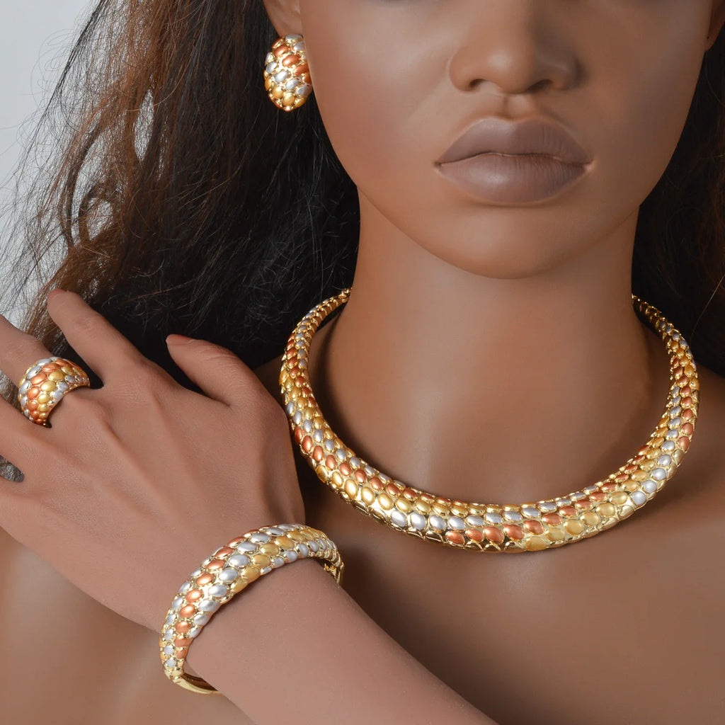 Dubai Luxury Textured Collar 4-Piece Jewelry Set