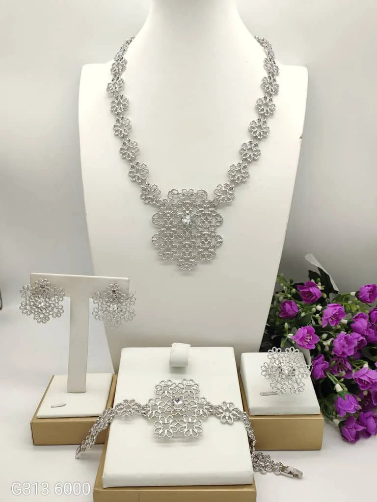 The Imperial Radiant: 18K Gold-Plated Starburst Bridal Collective