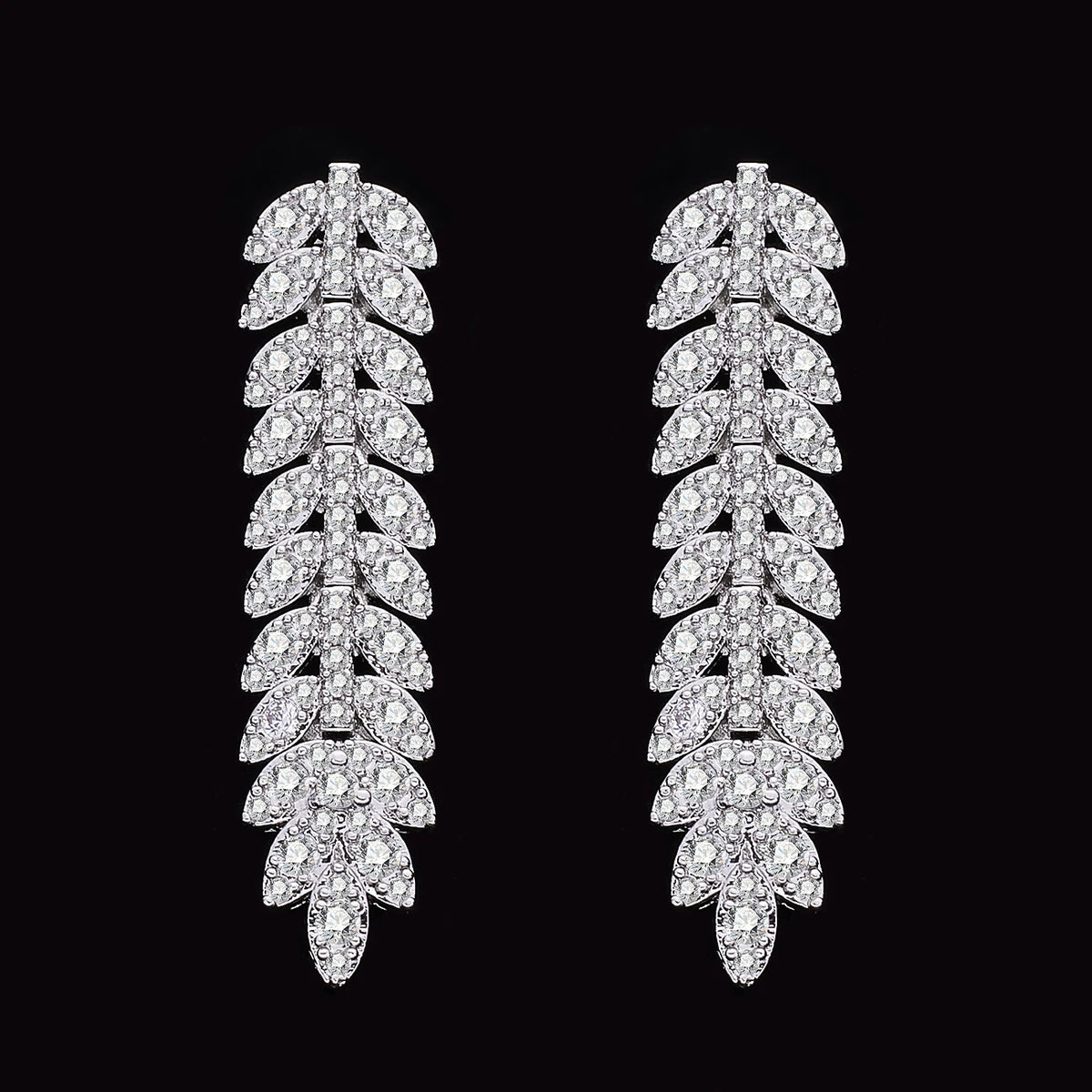 The Imperial Riviera: 4-Piece Dubai V-Contour Diamond Bridal Set