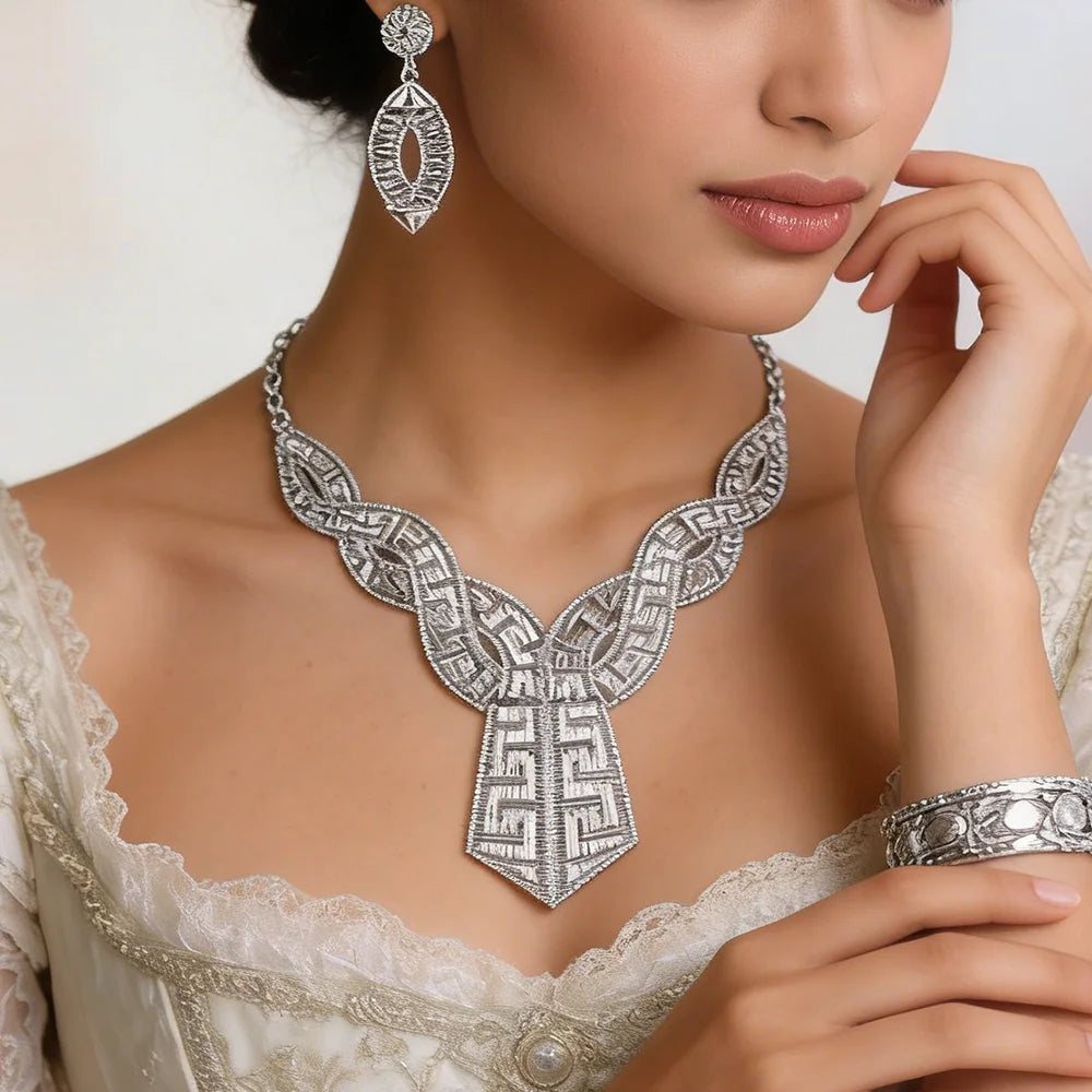 GOLD COLOR JEWELRY 24K Gold Plated Jewelry Set Weddings Earrings Necklace Ring Accessory Luxury Party Gifts