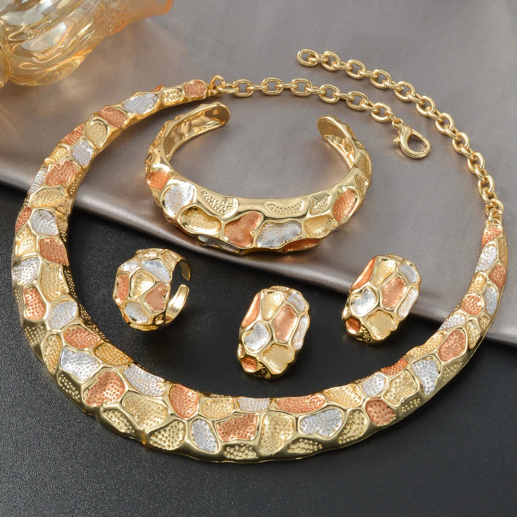 Dubai Luxury Textured Collar 4-Piece Jewelry Set