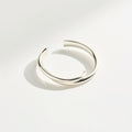 Minimalist Cross Over Ring